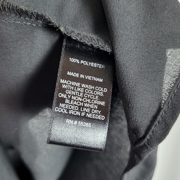 EXPRESS sleeveless button down top black - Picture 4 of 4